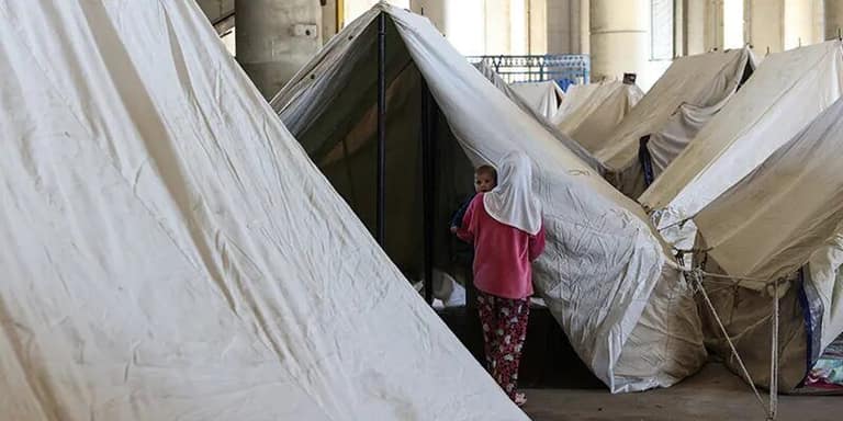 A mother and child in Lebanon during an emergency